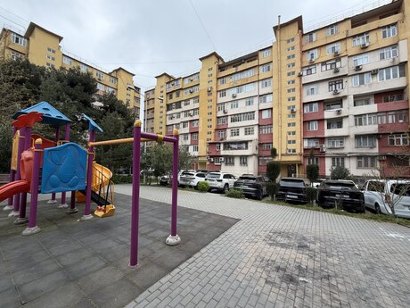 Объявление №6045766 - Баку, м. Нефтчиляр, 4-комн., 110 м², 7/9 этаж