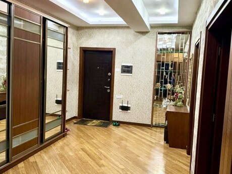 Объявление №6045773 - Баку, м. Элмляр Академиясы, 3-комн., 150 м², 13/18 этаж