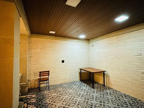 5 otaqlı həyət evi/bağ evi - Mərdəkan q. - 245 m²