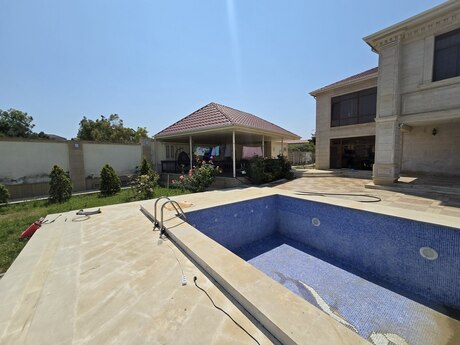 6 otaqlı həyət evi/bağ evi - Mərdəkan q. - 450 m²