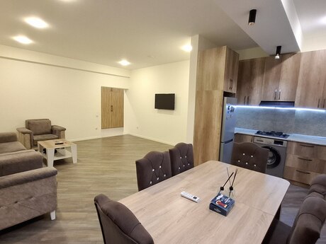 2 otaqlı mənzil, 82 m², Azadlıq Prospekti: 248 000 ₼ 2