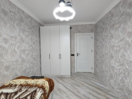 3 otaqlı köhnə tikili - Bakıxanov q. - 75 m²
