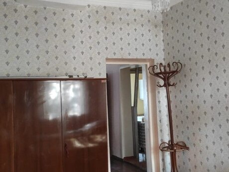 4 otaqlı köhnə tikili - Gəncə - 88.3 m²