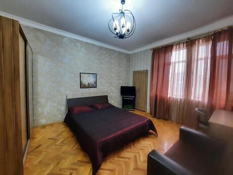 1 otaqlı köhnə tikili - Nizami m. - 43 m²