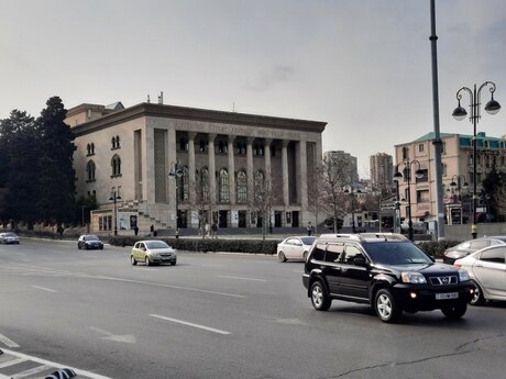 1 otaqlı köhnə tikili - Nizami m. - 43 m²