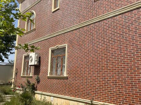 7 otaqlı həyət evi/bağ evi - Buzovna q. - 520 m²