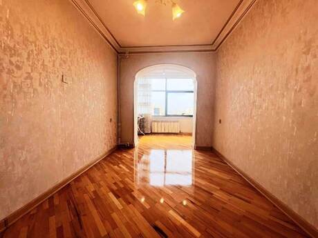 2 otaqlı köhnə tikili - Nərimanov r. - 61 m²
