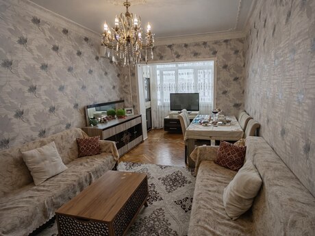 3 otaqlı köhnə tikili - Nəsimi m. - 90 m²