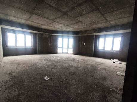 5 otaqlı yeni tikili - Ağ şəhər q. - 256 m²