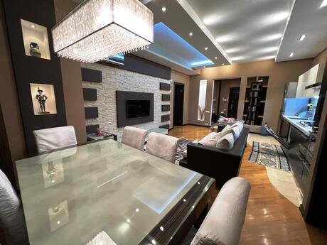 3 otaqlı yeni tikili - 8 Noyabr m. - 100 m²