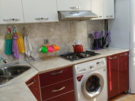 2-комн. вторичка - м. Ази Асланов - 55 м²