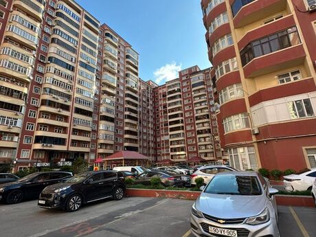 3 otaqlı köhnə tikili - 8-ci mikrorayon q. - 67 m²