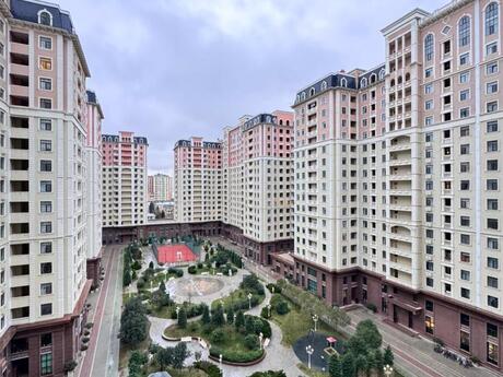 Объявление №5799684 - Баку, м. Элмляр Академиясы, 2-комн., 86 м², 9/17 этаж