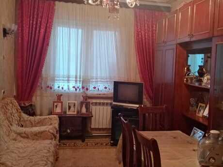 3 otaqlı köhnə tikili - Xalqlar Dostluğu m. - 85 m²