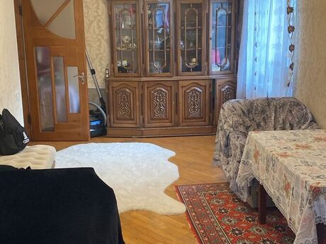 2-комн. вторичка - м. 28 мая - 60 м²