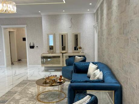 3-комн. новостройка - м. 8 ноября - 148 м²