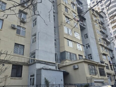 3 otaqlı köhnə tikili - 8 Noyabr m. - 85 m²