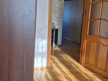2 otaqlı köhnə tikili - Azadlıq Prospekti m. - 55 m²