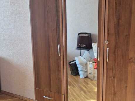 2 otaqlı köhnə tikili - Azadlıq Prospekti m. - 55 m²