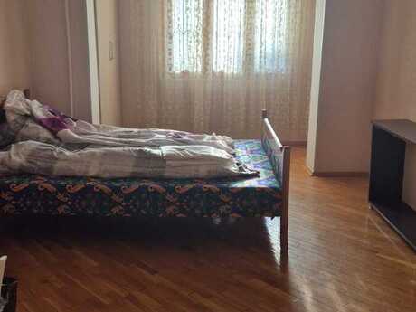 2 otaqlı köhnə tikili - Azadlıq Prospekti m. - 55 m²