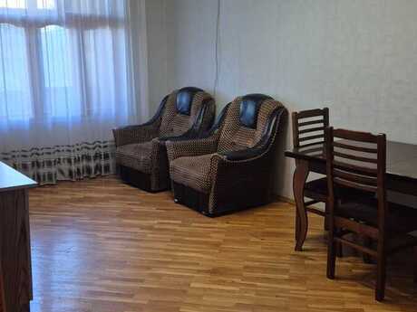 2 otaqlı köhnə tikili - Azadlıq Prospekti m. - 55 m²
