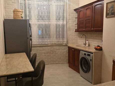 3-комн. новостройка - м. 20 января - 120 м²
