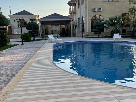 6 otaqlı həyət evi/bağ evi - Mərdəkan q. - 350 m²