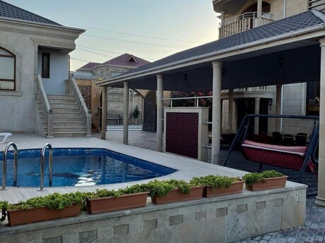 6 otaqlı həyət evi/bağ evi - Mərdəkan q. - 350 m²