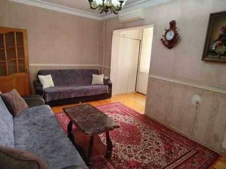 2 otaqlı köhnə tikili - Yeni Günəşli q. - 40 m²