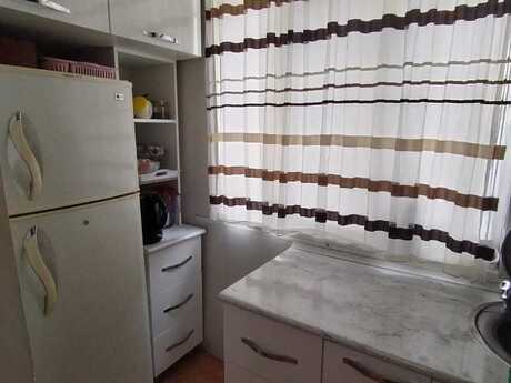 2 otaqlı köhnə tikili - Yeni Günəşli q. - 40 m²