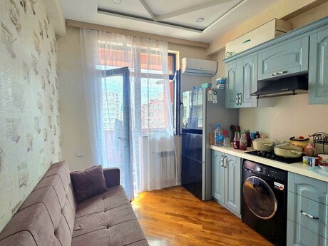 1 otaqlı yeni tikili - Şah İsmayıl Xətai m. - 47 m²