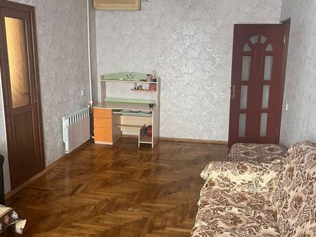 2 otaqlı köhnə tikili - Nəriman Nərimanov m. - 65 m²