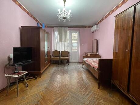 3 otaqlı köhnə tikili - Nizami m. - 65 m²