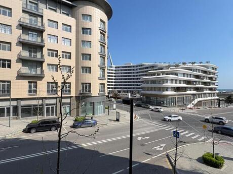 4 otaqlı ofis - Ağ şəhər q. - 150 m²