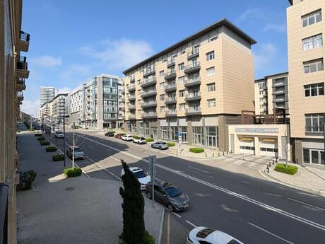 4 otaqlı ofis - Ağ şəhər q. - 150 m²