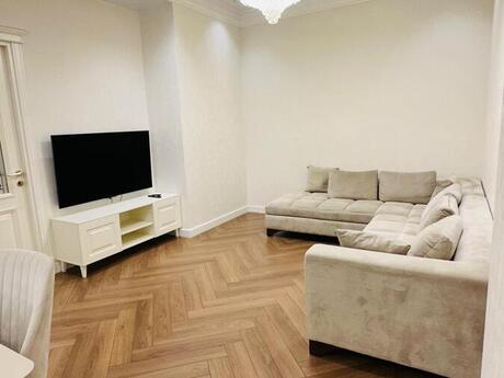 3 otaqlı yeni tikili - Nəsimi r. - 141 m²