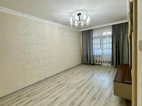 2 otaqlı köhnə tikili - Yeni Günəşli q. - 60 m²