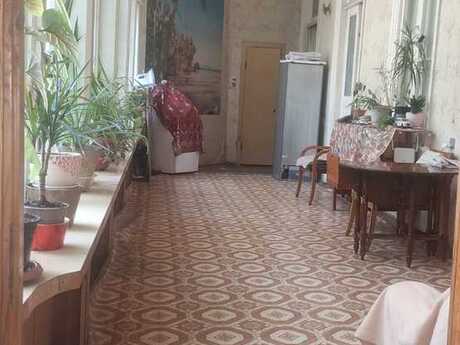 3 otaqlı köhnə tikili - 28 May m. - 140 m²