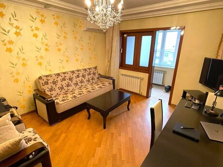 2 otaqlı köhnə tikili - Avtovağzal m. - 65 m²