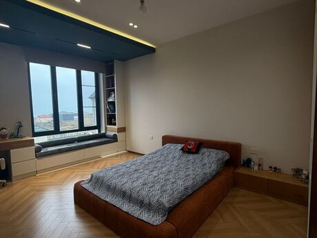 5-комн. дом/дача - пос. Бадамдар - 240 м²