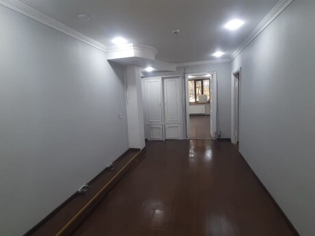 Obyekt - Elmlər Akademiyası m. - 73.3 m²