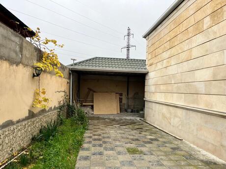 5 otaqlı həyət evi/bağ evi - Qaraçuxur q. - 100 m²