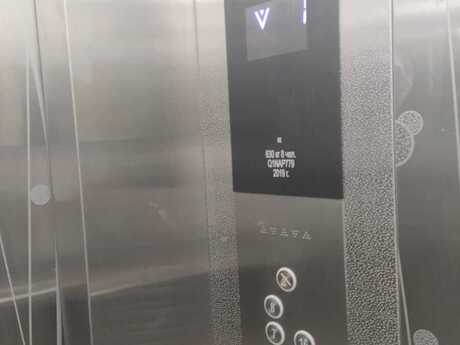 4 otaqlı yeni tikili - Xətai r. - 150 m²