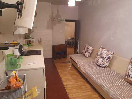 3 otaqlı köhnə tikili - Elmlər Akademiyası m. - 101 m²