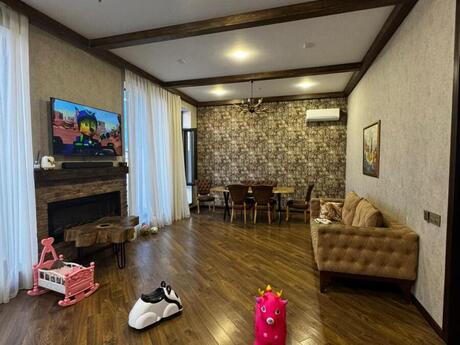 5 otaqlı həyət evi/bağ evi - Sabunçu r. - 230 m²