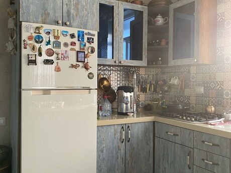 4 otaqlı yeni tikili - İnşaatçılar m. - 157 m²