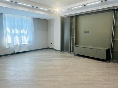 4-комн. новостройка - Насиминский р. - 170 м²