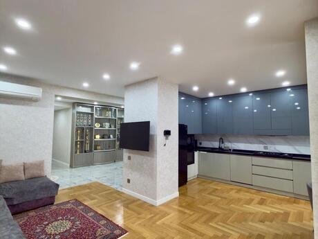 Elan №6047420 - Bakı, Nərimanov r., 5 otaqlı, 201 m², 8/18 mərtəbə