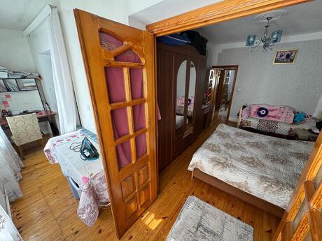4 otaqlı köhnə tikili - Nəsimi m. - 90 m²