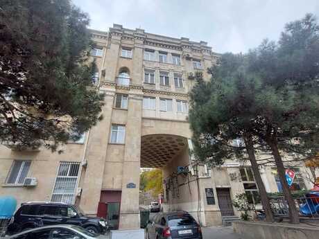 Elan №6047499 - Bakı, İçəri Şəhər m., 2 otaqlı, 65 m², 5/5 mərtəbə